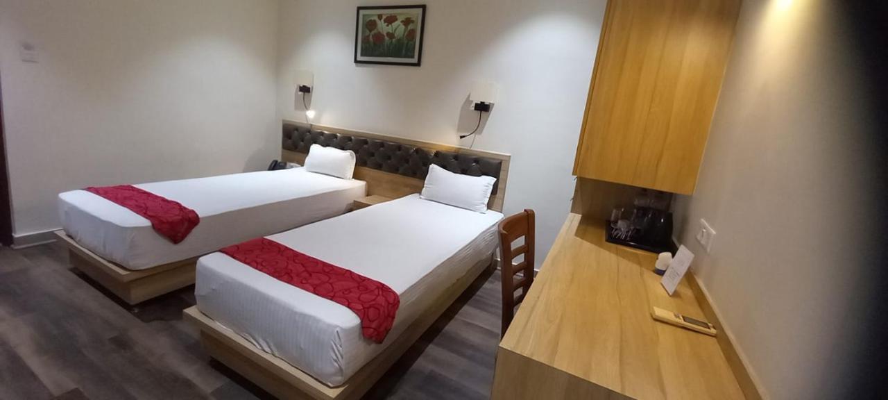 Ojas Hotel & Resort Durgāpur Eksteriør billede