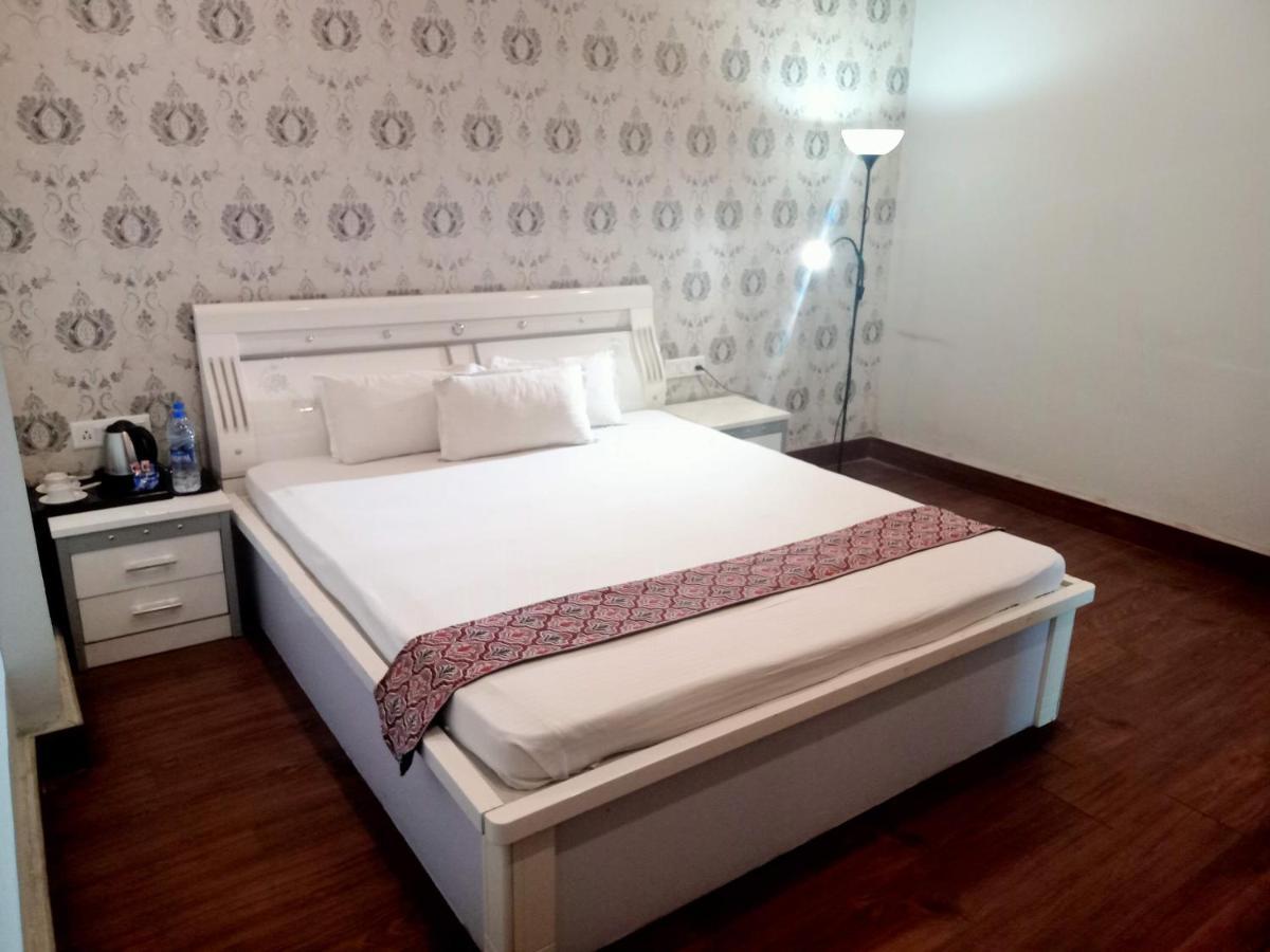Ojas Hotel & Resort Durgāpur Eksteriør billede